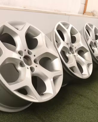 Cerchi in lega BMW X5 E70 F15 19