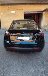 Tesla Model Y Long Range  AWD 