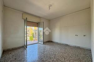 3 LOCALI A PORTICI