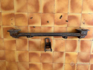 Traversa post. Citroen C4 Aircross