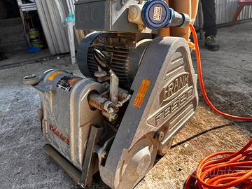 LEVIGATRICE PAVIMENTI IN LEGNO 