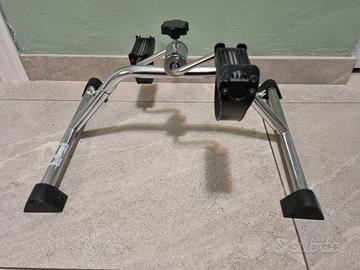 Pedaliera per riabilitazione