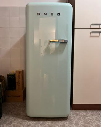 Frigorifero Smeg monoporta azzurro pastello