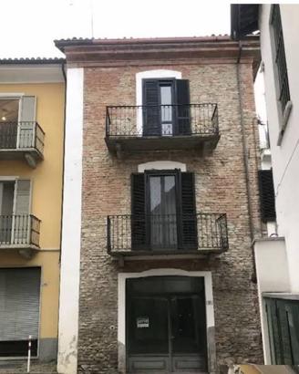 Immobile in asta di 122 m² con 2 locali a Canelli