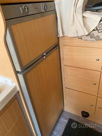 Frigorifero trivalente Dometic