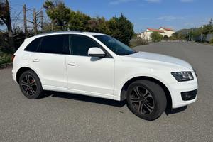 Audi Q5 anno 2010 cambio manuale