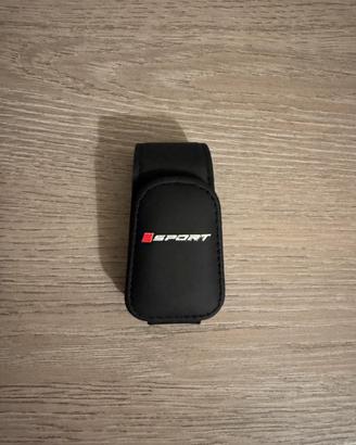 Porta occhiali per auto