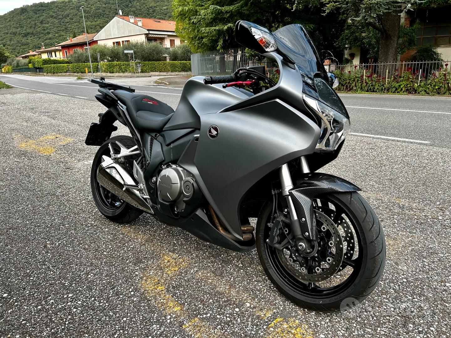 Moto vfr 1200 clearance
