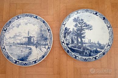 coppia di piatti stile Delft 