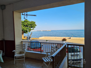 Veranda sul mare - casa vacanze FRONTE MARE