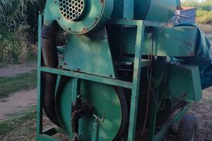 Raccoglitrice nocciole