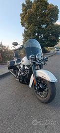 HARLEY-DAVIDSON HERITAGE CLASSIC