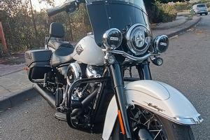 HARLEY-DAVIDSON HERITAGE CLASSIC