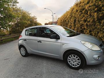 Auto Hyundai i20, anno 2010