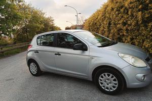 Auto Hyundai i20, anno 2010