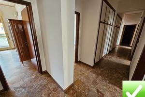 Ampio Appartamento Con Posto Auto Viale Aldo Moro