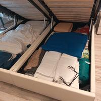 2letti  singoli con doghe e cassone 