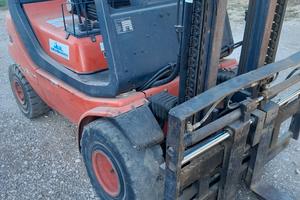 carrello elevatore frontale (Muletto)