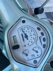 Vespa gt 200