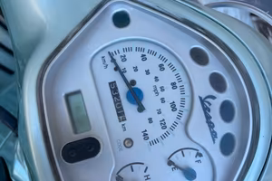 Vespa gt 200