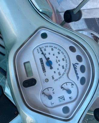 Vespa gt 200