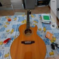 Chitarra  EP 5E NA  Amplificata Spalla mancante