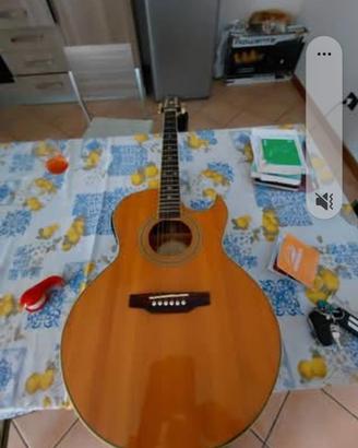 Chitarra  EP 5E NA  Amplificata Spalla mancante