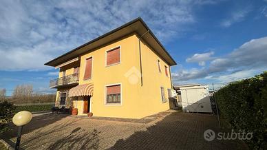 CASA SEMINDIPENDENTE A SAN MINIATO