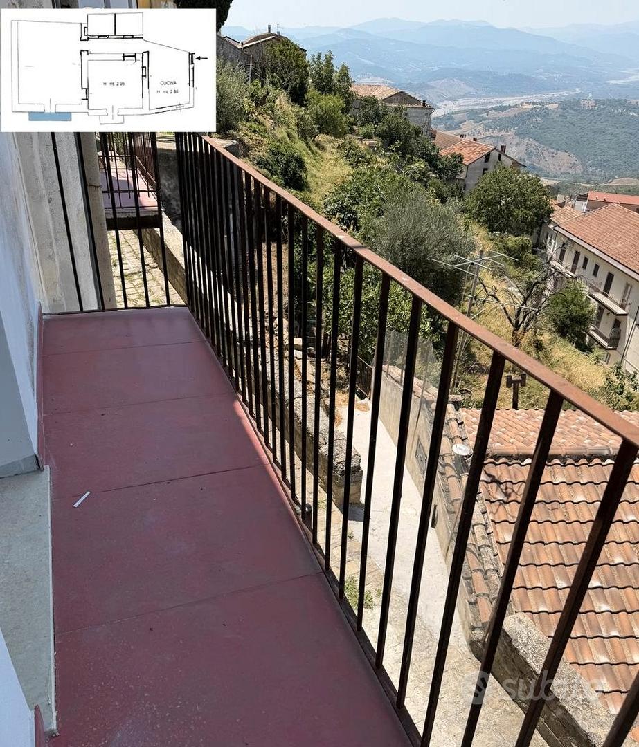 Trilocale ristrutturato con seminterrato - Vista 6