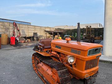 FiatTrattrice cingolata FIAT C 355 con distributor