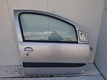 670010H010 PORTA ANTERIORE DX TOYOTA AYGO (WNB1 - 