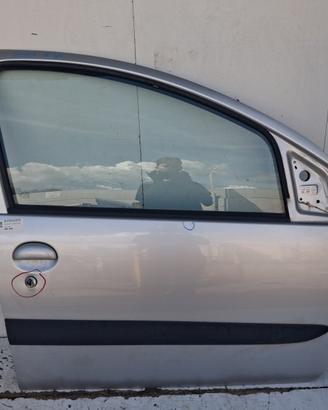 670010H010 PORTA ANTERIORE DX TOYOTA AYGO (WNB1 - 