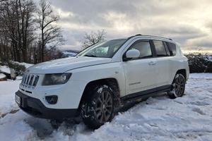 Jeep compass 2.2 crd limited 4wd.