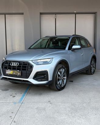 Audi Q5 45 TFSI quattro S tronic Business Advanced