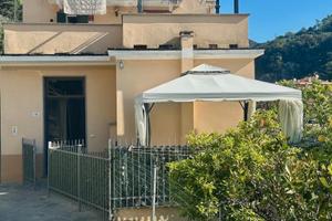 Varazze apt con terrazzo 500 m centro si animali