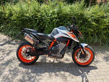 KTM 890 Duke R - 2021