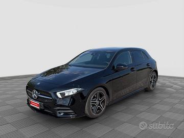 MERCEDES-BENZ A 180 A 180 d Automatic Premium