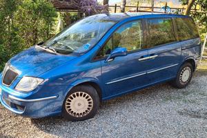 lancia phedra 2006