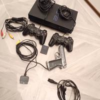 Play Station 2 con giochi e accessori
