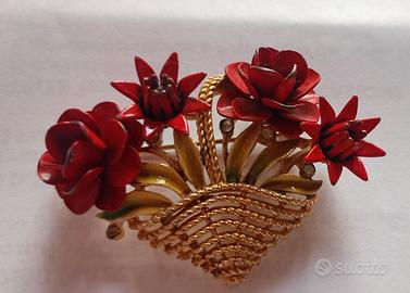 Spilla a cestino Trifari (anni 40-50)