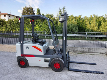Carrello Elevatore Modello OM D20 Anno 1999