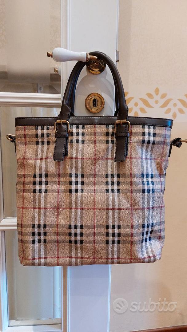 Shopping bag busta BURBERRY originale - Abbigliamento e Accessori In  vendita a Roma