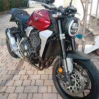 Honda CB1000R 