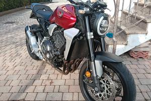 Honda CB1000R 