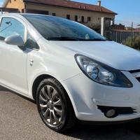 OPEL CORSA COSMO 1.2 BENZINA + GPL (12/2010)