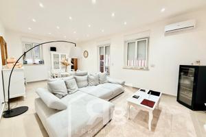 4 vani - zona cappuccini / pitre'