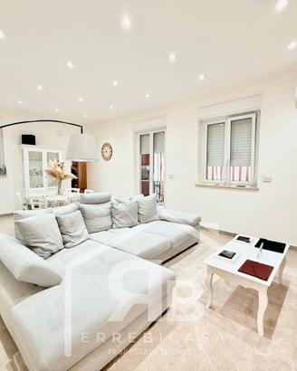 4 vani - zona cappuccini / pitre'