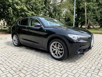 Alfa Romeo Stelvio 2.2 Q4 Ti 210cv - MOTORE NUOVO