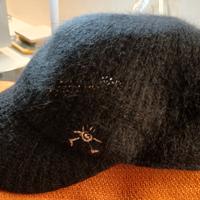 Berretto nero donna Brekka invernale con frontino 