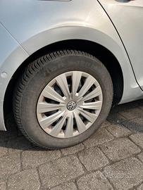 Nr 4 cerchi in acciaio con 4 gomme